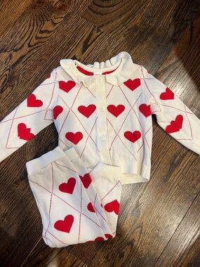 GAP Cream and Red Heart Knit Matching Set